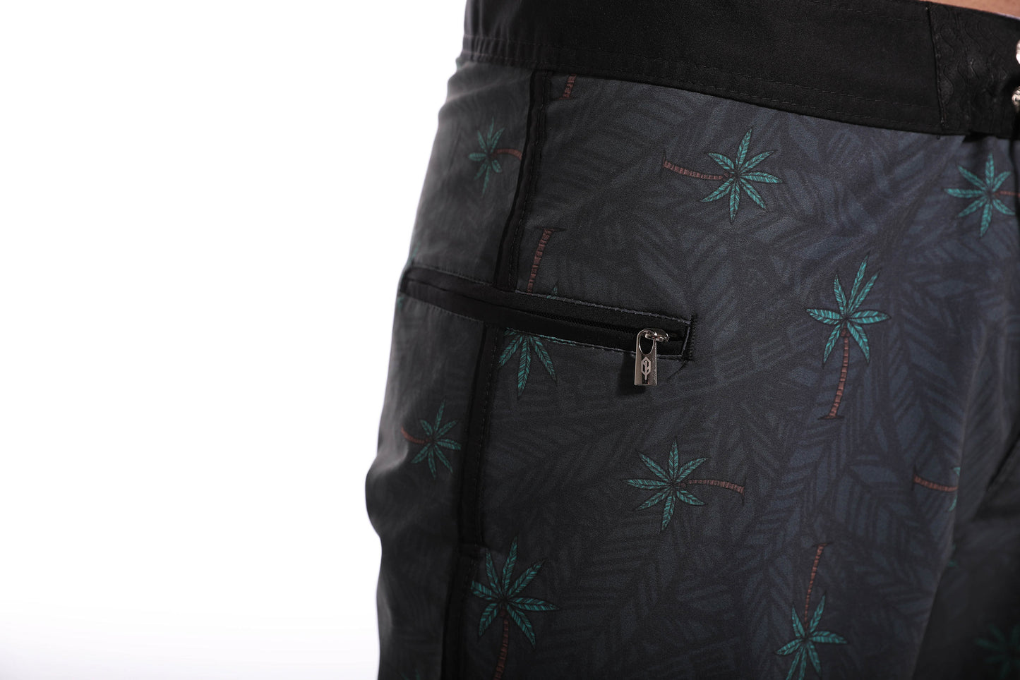 Invictus Relax Palm Scalloped High Performance Short