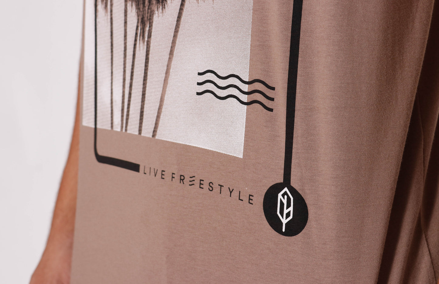 Palm Tree Views Graphic Tee