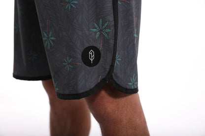 Invictus Relax Palm Scalloped High Performance Short